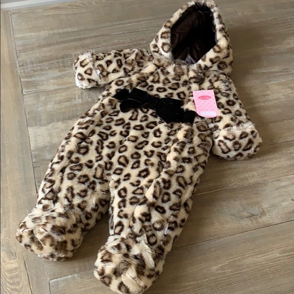 Leopard print faux fur snowsuit - Picture 1 of 7